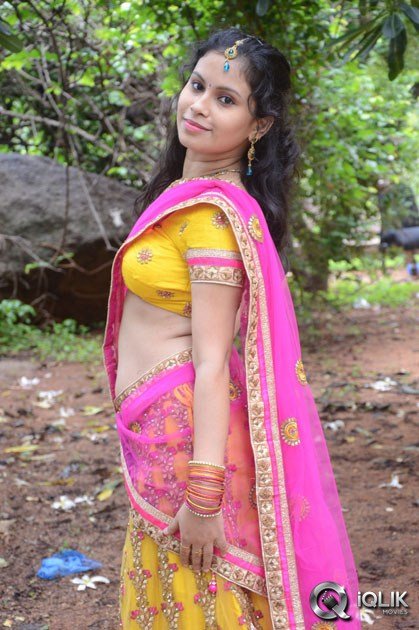 Sumi-Ghosh-At-Lovers-Park-Movie-Opening